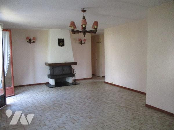 Pavillon de plain-pied, 88m² hab., terrain 637m², proche commerces, gare et écoles