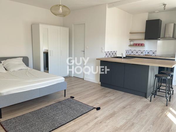 CARCASSONNE : (Proche place Carnot) - Studio renové