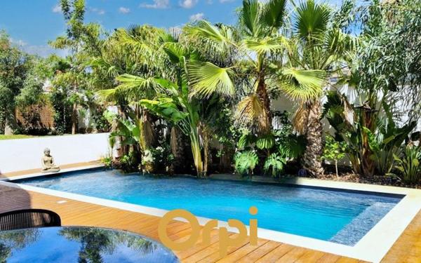 Maison à vendre    6 pièces •  Bandol