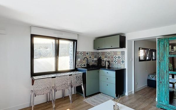 Maison à vendre    6 pièces •  Bandol