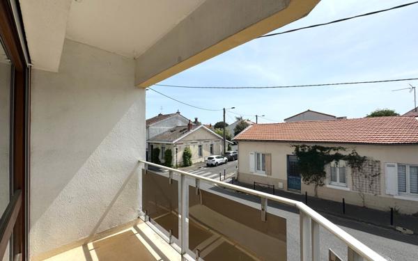Appartement à vendre    2 pièces • 52,98 m2 Bordeaux