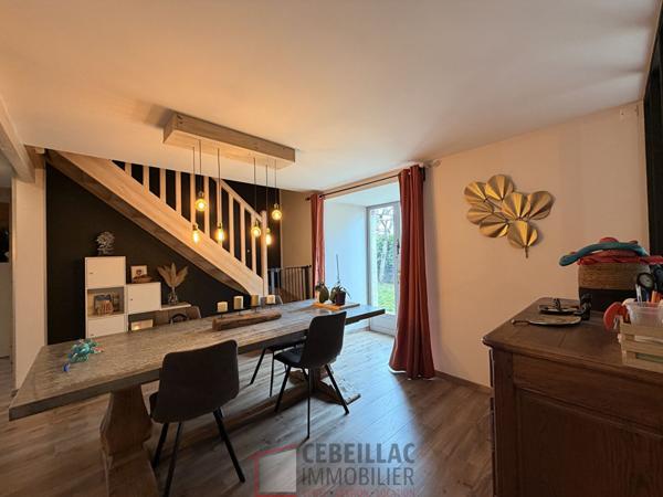 Maison 6 pièce(s) 4 chambre(s) 200 m²
