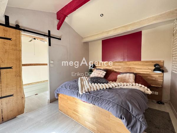 Maison à SAINT-PIERRE-DES-ECHAUBROGNES, 79700 - 7 pièces 167m²