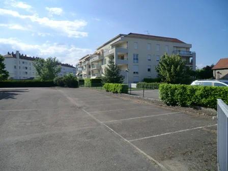 Parking / Box à louer à Chalon-sur-Saône (71100)