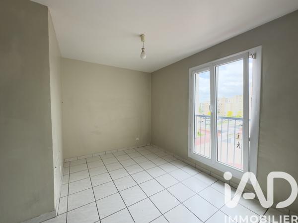 Appartement à vendre 3 pièces 67 m² Dammarie-les-Lys