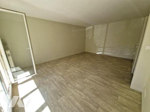 Appartement à vendre à Quimper, au Centre Ville , quartier Saint -Marc. Dans une petite copropr...