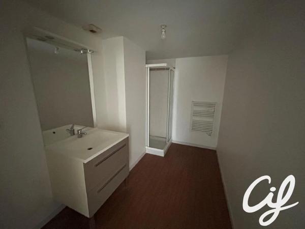 Appartement à vendre à Roche-sur-Yon (85000)