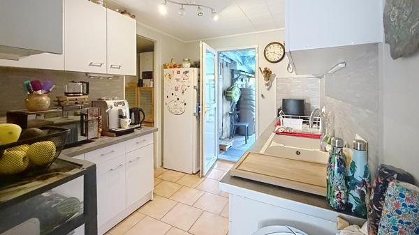 Maison d'habitation + hangar de 90 M2