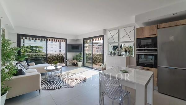 Superbe appartement d'angle à l'avant-dernier étage