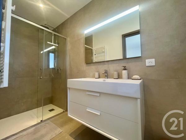 Maison à vendre  4 pièces - 98,92 m 2   ST CYR SUR MER  - 83