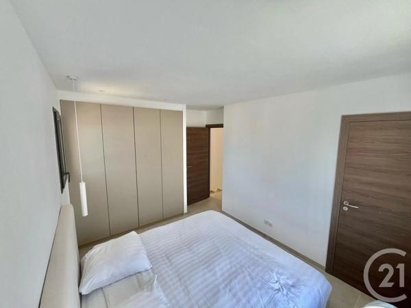 Maison à vendre  4 pièces - 98,92 m 2   ST CYR SUR MER  - 83