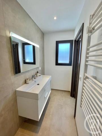 Maison à vendre  4 pièces - 98,92 m 2   ST CYR SUR MER  - 83