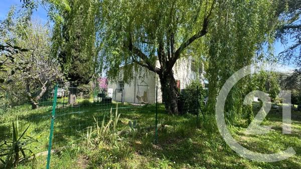 Maison à vendre  8 pièces - 216 m 2   LA GARDE  - 83