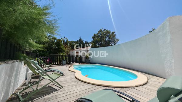 Proche Le Soler, Propriété multi-habitation, maison principale + 2 appartements sur 1560m² hors lotissement.
