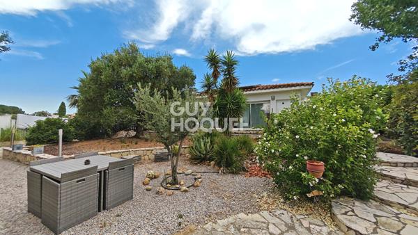 Proche Le Soler, Propriété multi-habitation, maison principale + 2 appartements sur 1560m² hors lotissement.