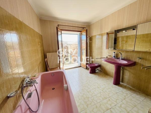 Ensemble immobilier MAUGUIO 6 pièce(s) 185 m2 + REMISE + ECURIE 100 m2