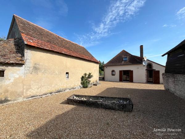 Maison de Campagne (137 m2 - 7 pièces) NOYANT-VILLAGES (49)