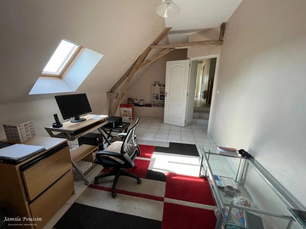 Maison de Campagne (137 m2 - 7 pièces) NOYANT-VILLAGES (49)