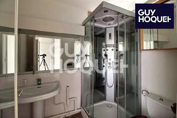 RARE :  A LOUER STUDIO MEUBLE RESIDENCE SECURISEE