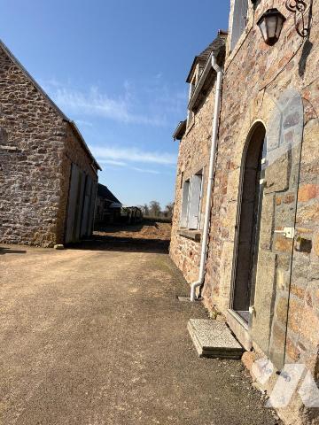 Corps de ferme - beau potentiel