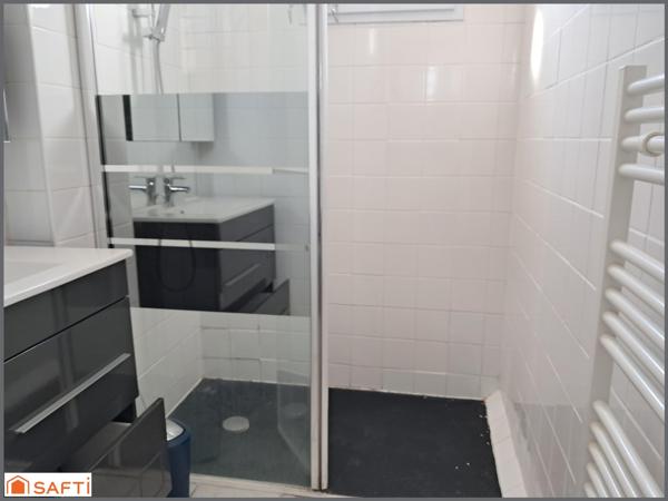 Située dans le centre, proche