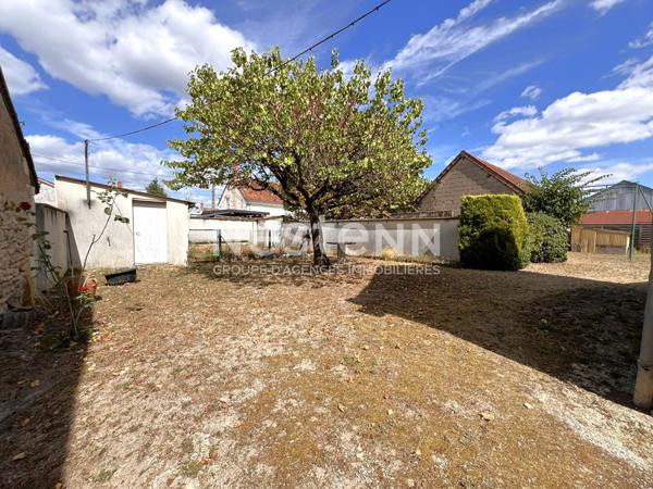 LONGERE 4 CHAMBRES ET TERRAIN DE 1089 M² SITUÉE DANS UN HAMEAU DE SELLES SUR CHER (41)