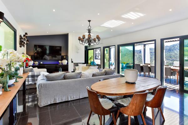 Maison 10 pièces - 300 m² Bien prestige