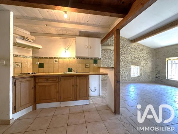 Immeuble à vendre 70 m² Collias