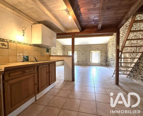Immeuble à vendre 70 m² Collias