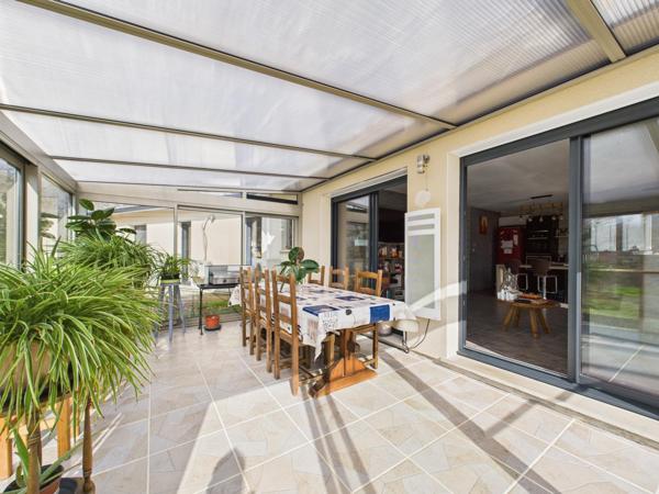 MAISON T6 AU CALME AVEC GARAGE