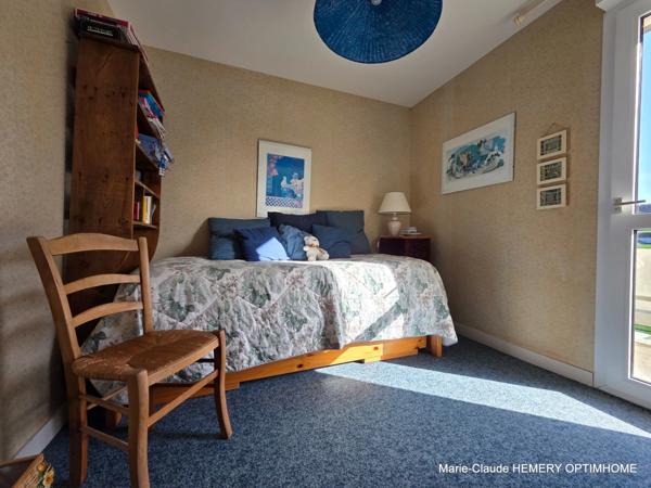 SAINT BRIAC SUR MER:Appartement de 69m², 4 pièces, terrasse et balcon ensoleillées, deux stationnements