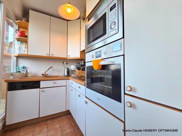 SAINT BRIAC SUR MER:Appartement de 69m², 4 pièces, terrasse et balcon ensoleillées, deux stationnements