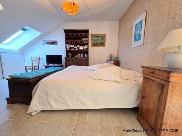 SAINT BRIAC SUR MER:Appartement de 69m², 4 pièces, terrasse et balcon ensoleillées, deux stationnements