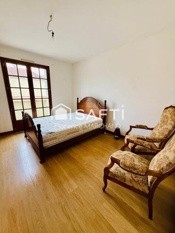 Maison plain-pied, emplacement idéal, grand garage, jardin clos