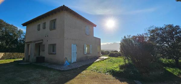 LUMIO - Maison à vendre de 125m2 sur 11.000m2 de terrain VUE SPLENDIDE SUR LE GOLFE DE CALVI