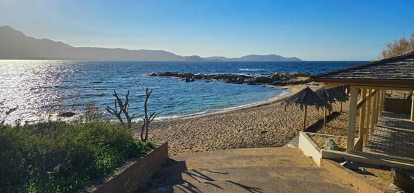 LUMIO - Maison à vendre de 125m2 sur 11.000m2 de terrain VUE SPLENDIDE SUR LE GOLFE DE CALVI