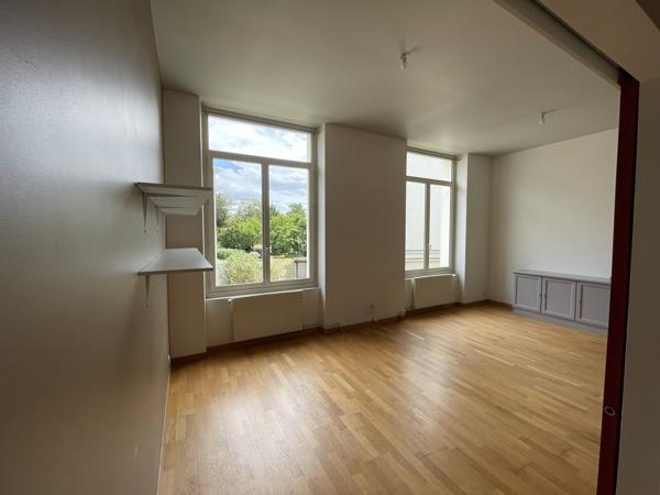MELLINET - APPARTEMENT T2 + PARKING