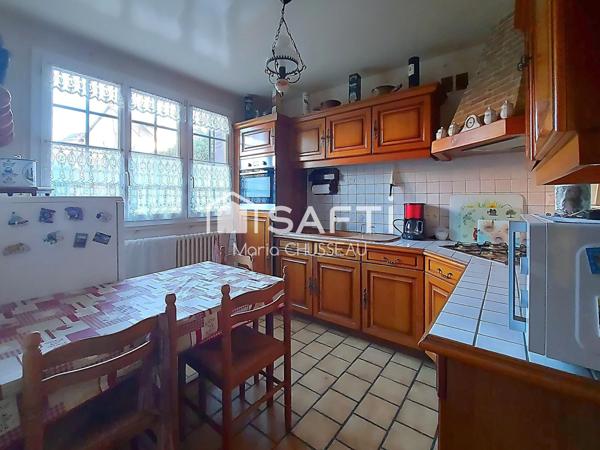 Maison sur  sous sol total , comble aménageable.