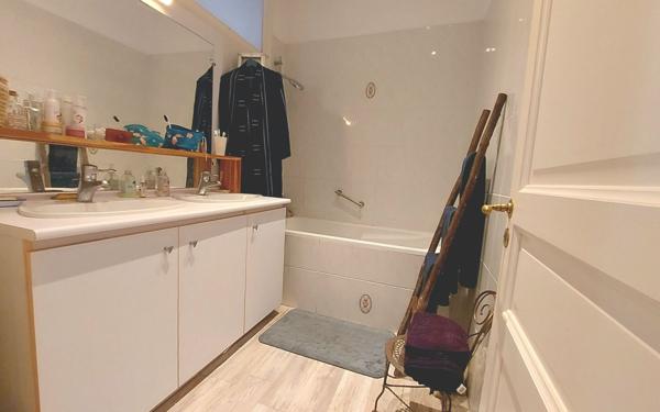 Appartement à vendre    4 pièces • 98,39 m2 La Rochelle