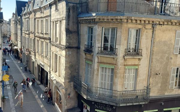 Appartement à vendre    4 pièces • 98,39 m2 La Rochelle