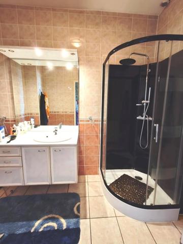 Vente / Villa à Saint Genis Pouilly (01170)