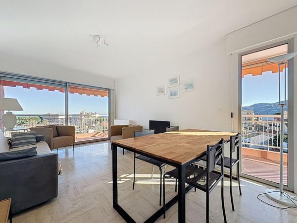 DERNIER ETAGE ! 4 pièces vue MER !