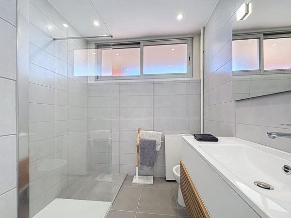 DERNIER ETAGE ! 4 pièces vue MER !