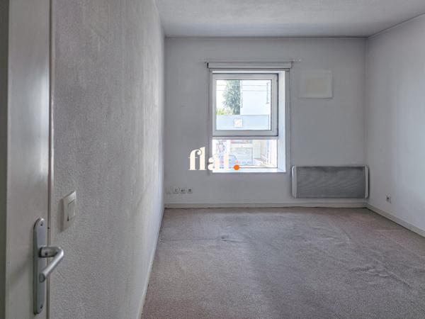 Appartement
                                                                                                                                                                                                                                                                                                                        2 pièce(s)                                                                                                                                                                                                          1 chambre(s)                                                                                                                                                                                                          36.68  m²