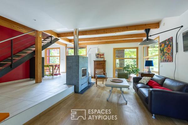 Maison d’architecte bioclimatique et son environnement nature