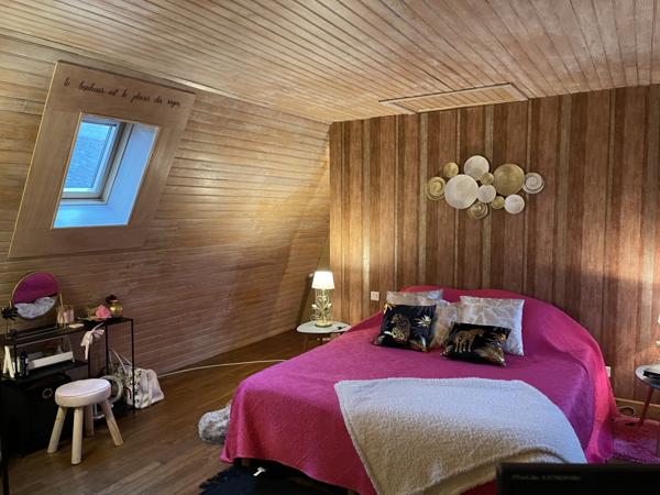 BELLE MAISON AUVERGNATE EN PIERRE Marcolès (15220)