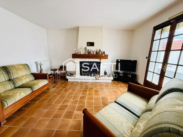 Maison plain-pied, emplacement idéal, grand garage, jardin clos