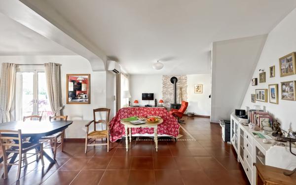 Maison à vendre    5 pièces • 150 m2 Martigues