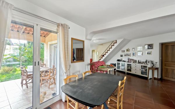 Maison à vendre    5 pièces • 150 m2 Martigues