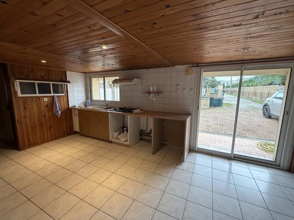 Villeneuve-sur-Lot (47300) Villeneuve sur lot , maison au calme 124 m² sur 2 niveaux avec garage et jardin